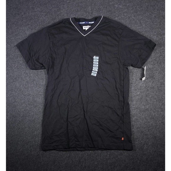 Badge Shirt Mens Small S Stretch Black Regular Short Sleeve V Neck Y2K NWT - Picture 1 of 11